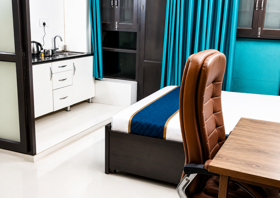 Comfortable Studio for Solo or Couple in Dwarka